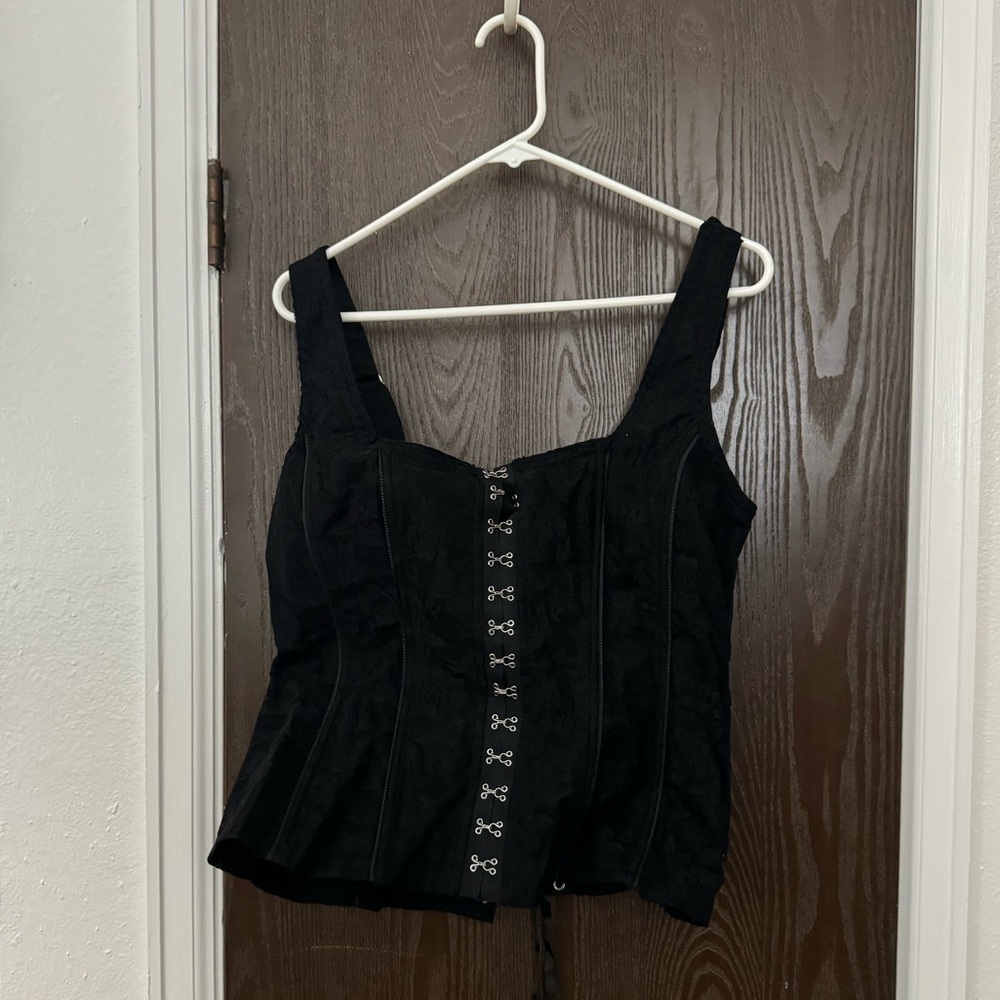 Tripp NYC Hook Eye Corset Size XL 
New never worn without tags